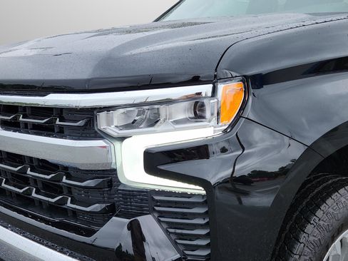 New 2026 Chevrolet Silverado 1500 LT w/ Convenience Package II image 13