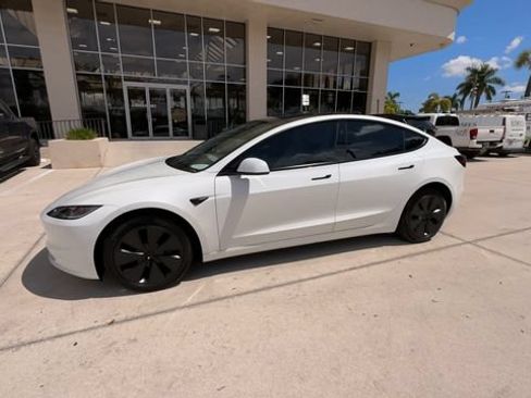 Used 2025 Tesla Model 3 Long Range RWD image 7