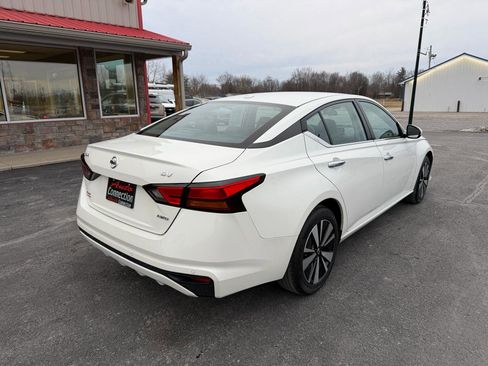 Used 2022 Nissan Altima 2.5 SV image 4