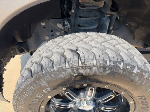 Used 2019 Ford F250 XLT w/ XLT Premium Package image 10