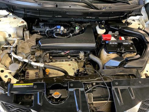 Used 2016 Nissan Rogue SL w/ SL Premium Package image 31