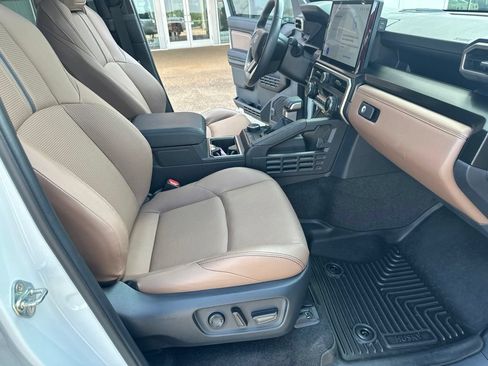 Used 2025 Toyota 4Runner Limited RWD image 19