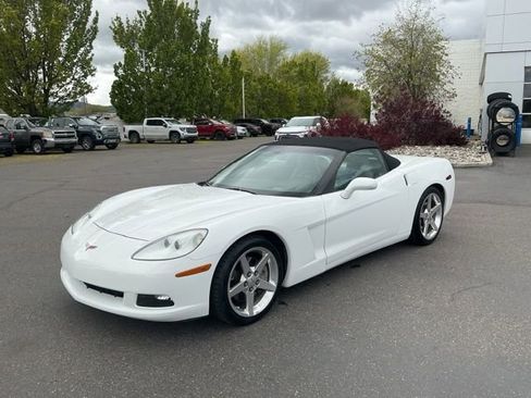 Used 2005 Chevrolet Corvette Convertible w/ Preferred Equipment Group RWD image 8