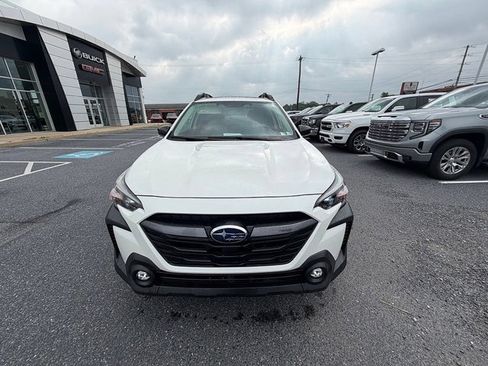Used 2025 Subaru Outback Premium w/ Popular Package #1A AWD/4WD image 9