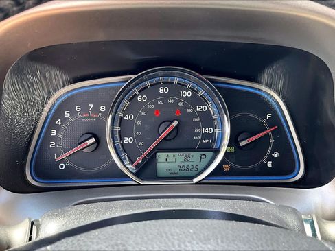 Used 2013 Toyota RAV4 Limited AWD/4WD image 26