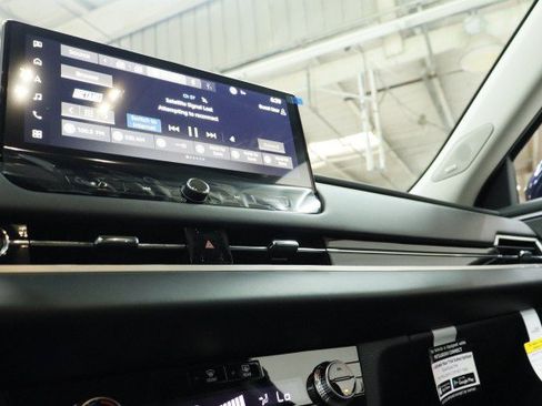 New 2026 Mitsubishi Outlander SEL FWD image 12