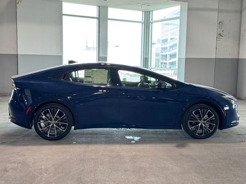New 2026 Toyota Prius XLE image 10