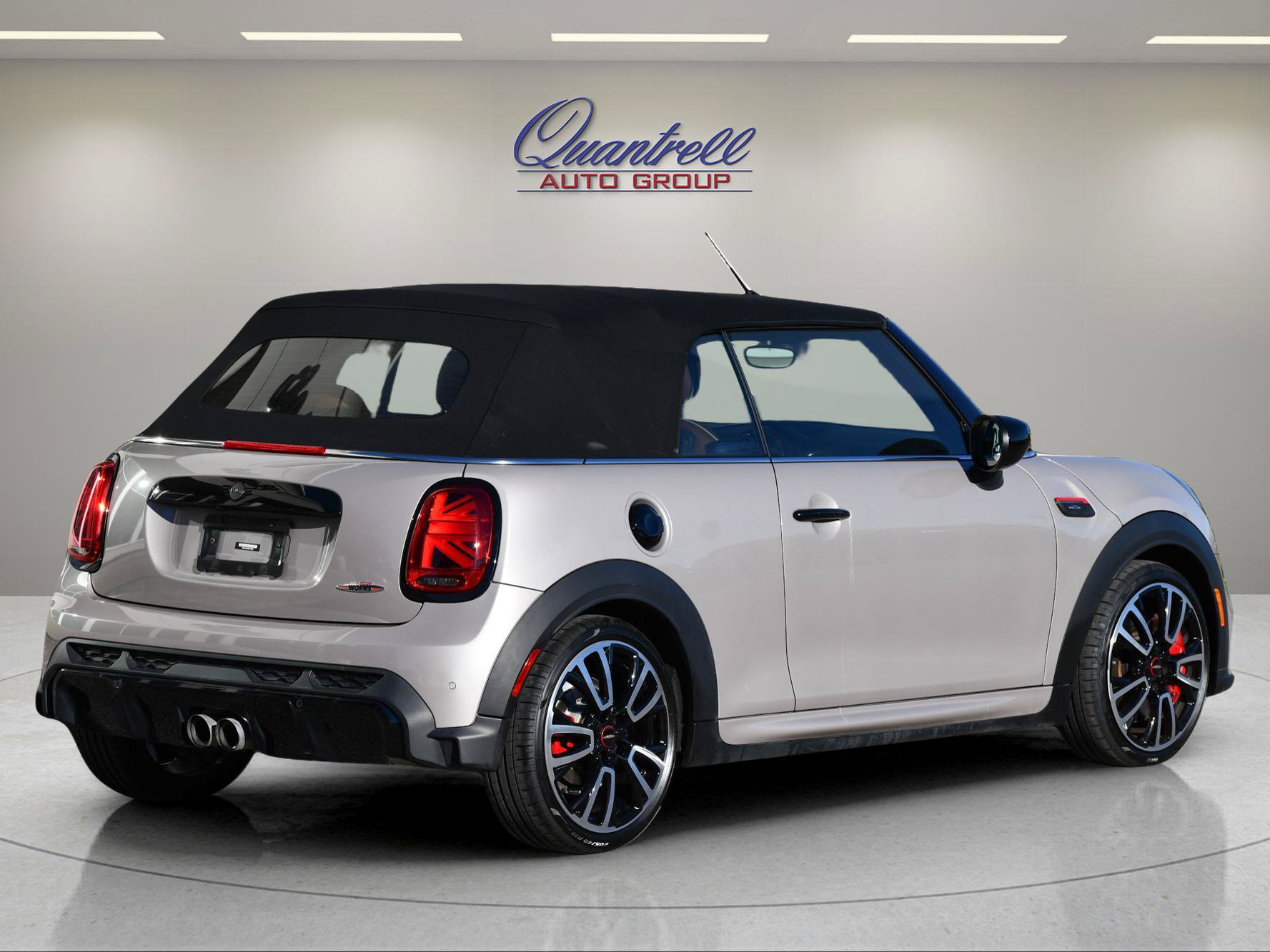 Used 2022 MINI Cooper John Cooper Works FWD image 4