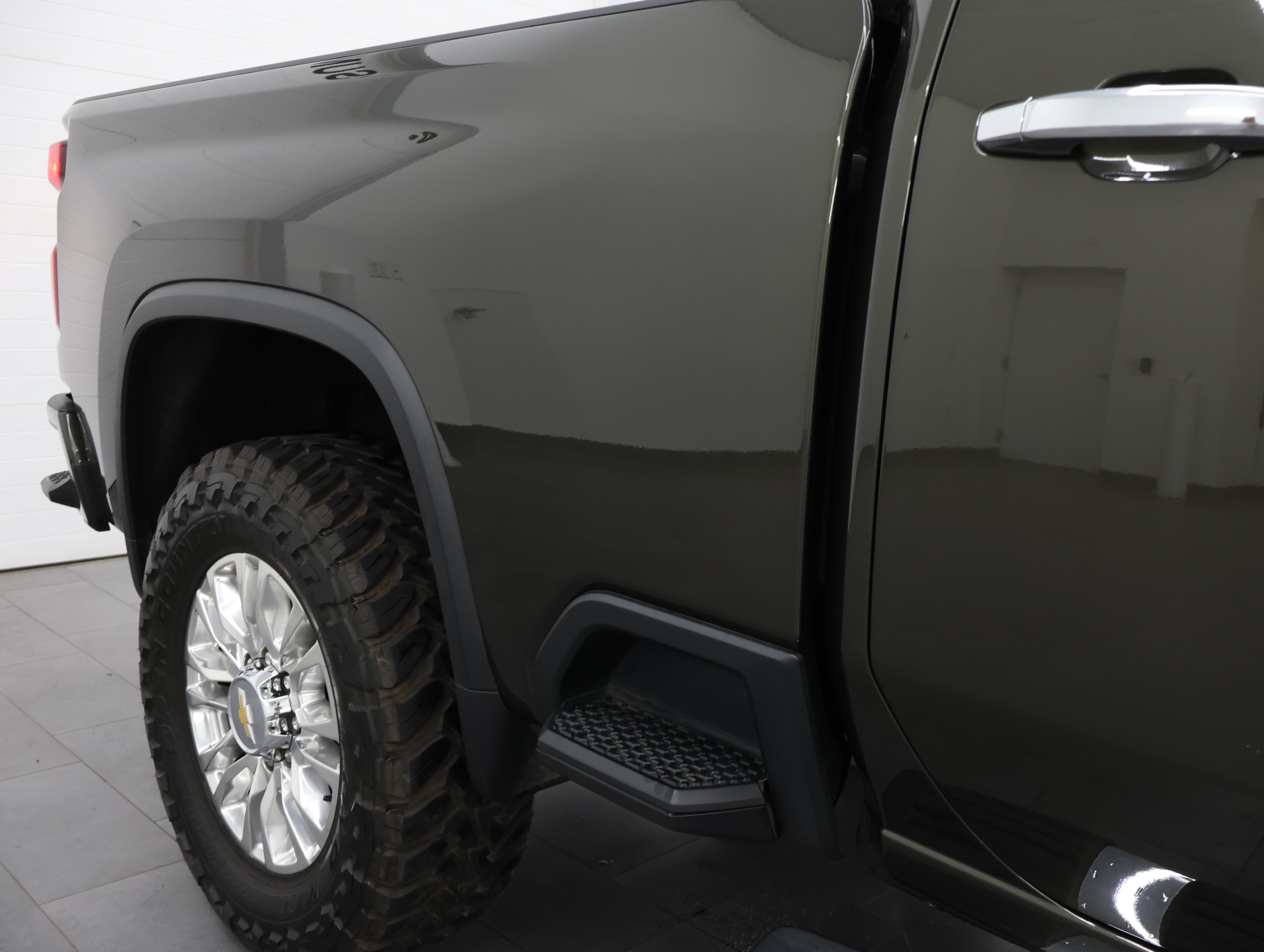 Used 2022 Chevrolet Silverado 2500 High Country AWD/4WD image 32
