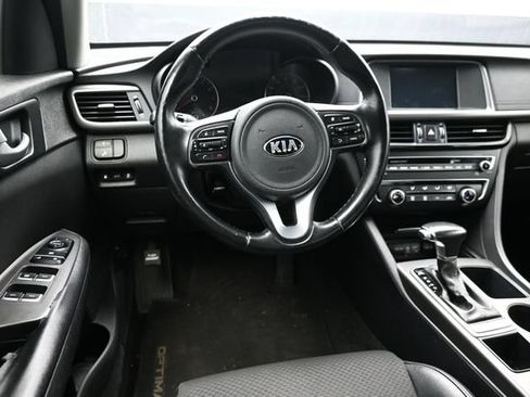 Used 2018 Kia Optima S FWD image 16