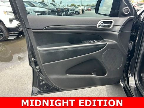 Used 2020 Jeep Grand Cherokee Altitude image 12
