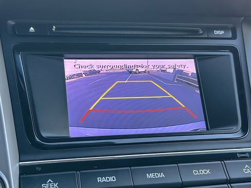 Used 2017 Hyundai Tucson SE image 18