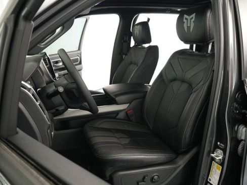 Used 2025 RAM 1500 Big Horn AWD/4WD image 43