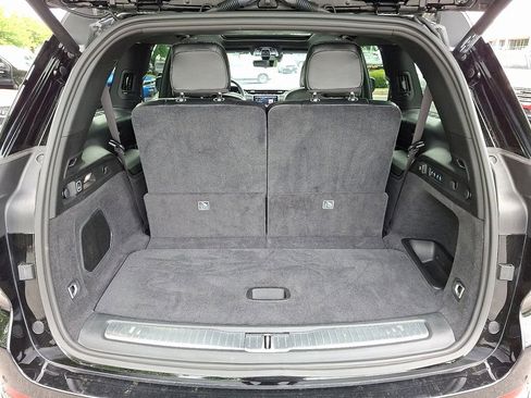 Used 2024 Jeep Grand Cherokee L Overland w/ Luxury Tech Group IV AWD/4WD image 35