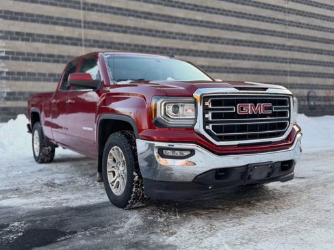 Used 2018 GMC Sierra 1500 SLE w/ SLE Value Package AWD/4WD image 4