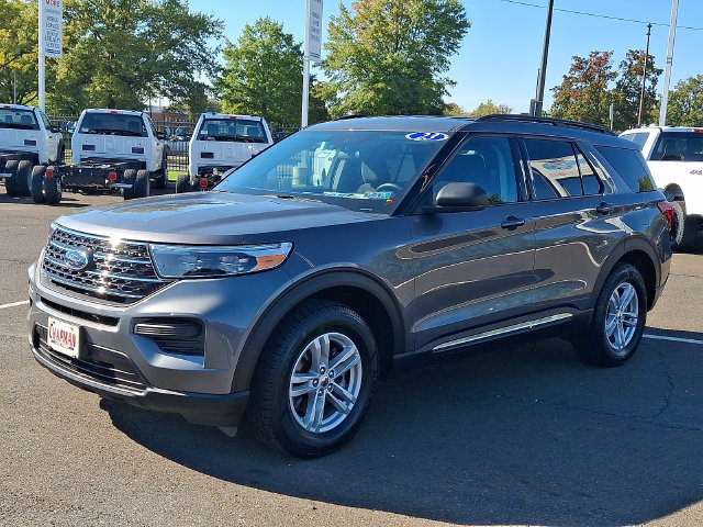 Certified 2023 Ford Explorer XLT AWD/4WD image 3