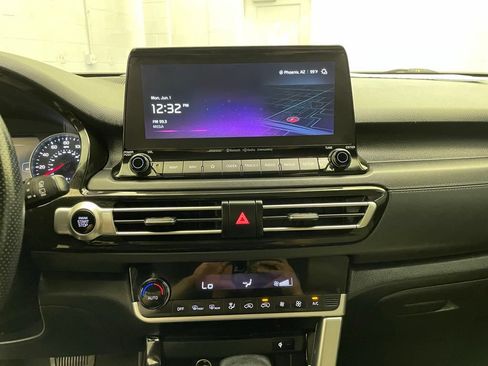 Used 2023 Kia Seltos SX w/ SX Sunroof Package AWD/4WD image 15