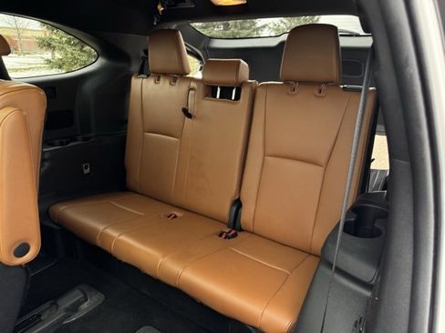 Certified 2022 Toyota Highlander Platinum image 15
