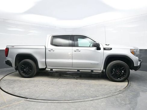 Used 2021 GMC Sierra 1500 Elevation w/ X31 Off-Road Package AWD/4WD image 8