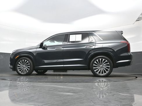 Certified 2023 Hyundai Palisade Calligraphy w/ Cargo Package AWD/4WD image 30