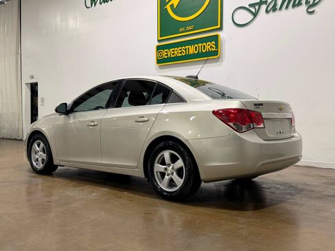 Used 2016 Chevrolet Cruze LT FWD image 5
