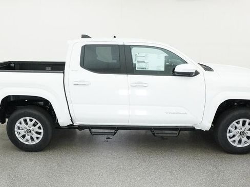 New 2026 Toyota Tacoma 4x4 Double Cab image 11