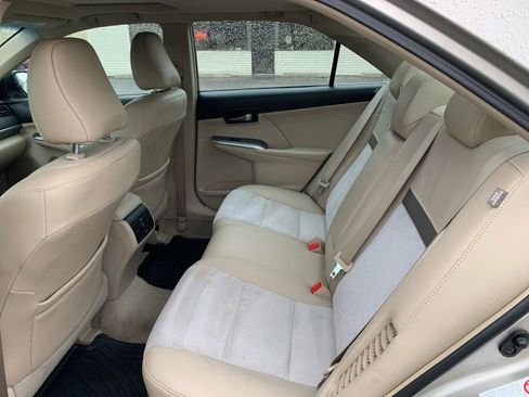 Used 2013 Toyota Camry LE image 11