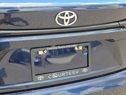 Certified 2022 Toyota Corolla LE FWD image 28