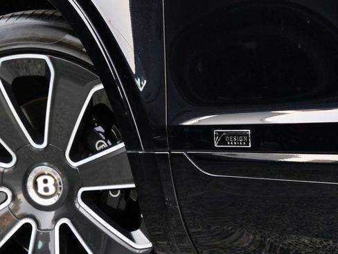 Used 2020 Bentley Bentayga image 7