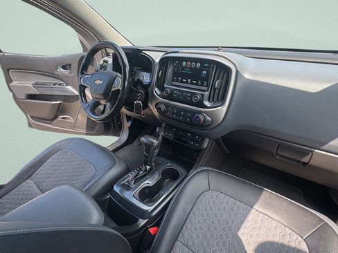 Used 2016 Chevrolet Colorado Z71 AWD/4WD image 17
