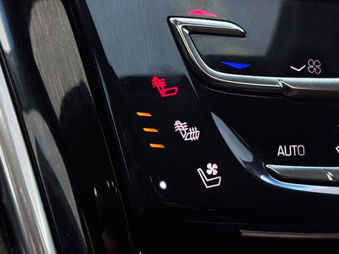 Used 2019 Cadillac Escalade Premium Luxury w/ Escalade Sport Edition image 3