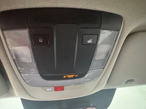 Used 2023 Kia Niro EX FWD image 32
