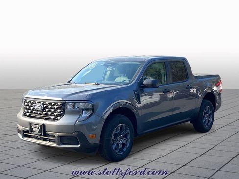 New 2026 Ford Maverick XLT image 3