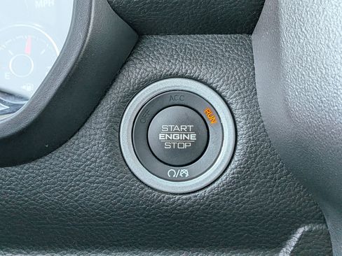 Used 2023 RAM 1500 Big Horn AWD/4WD image 28