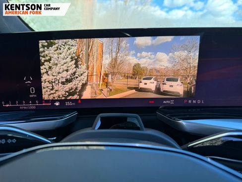 Used 2025 Cadillac Escalade ESV Sport image 19