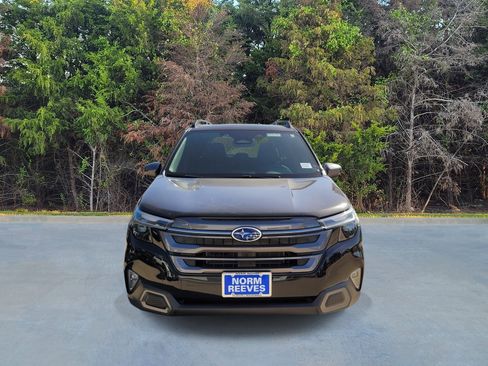 Used 2026 Subaru Forester Limited AWD/4WD image 2