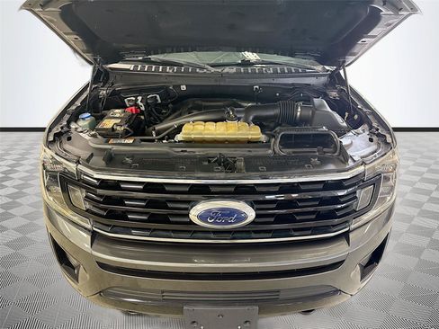 Used 2020 Ford Expedition Limited w/ Equipment Group 303A AWD/4WD image 31