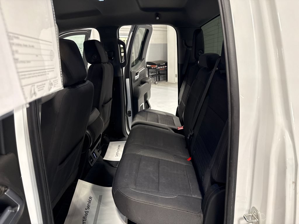 Used 2023 Chevrolet Silverado 1500 LT AWD/4WD image 40