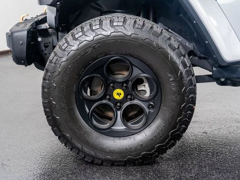 Used 2023 Jeep Wrangler Unlimited Rubicon 392 w/ Trailer Tow Package AWD/4WD image 20