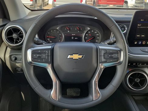 Used 2024 Chevrolet Blazer LT w/ Convenience Package FWD image 19