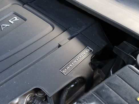 Used 2018 Jaguar XJ R-Sport image 60