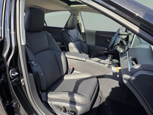 New 2025 Lexus ES 350 w/ Premium Package image 25