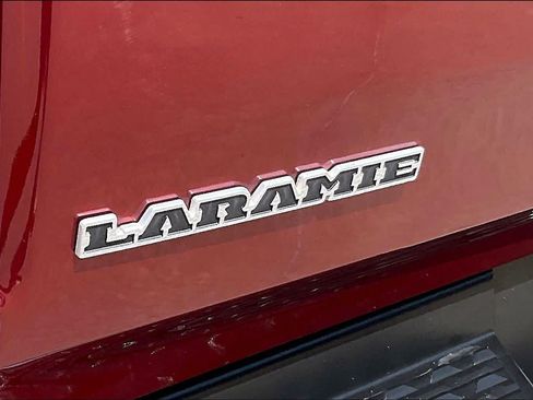 Used 2019 RAM 1500 Laramie AWD/4WD image 30