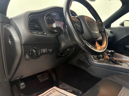 Used 2023 Dodge Challenger SXT RWD image 26