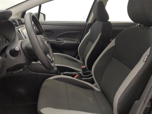 Used 2025 Nissan Versa S w/ Trunk Package FWD image 17