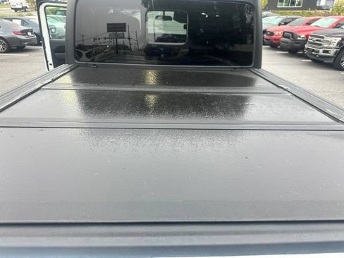 Used 2023 Jeep Gladiator Sport AWD/4WD image 20