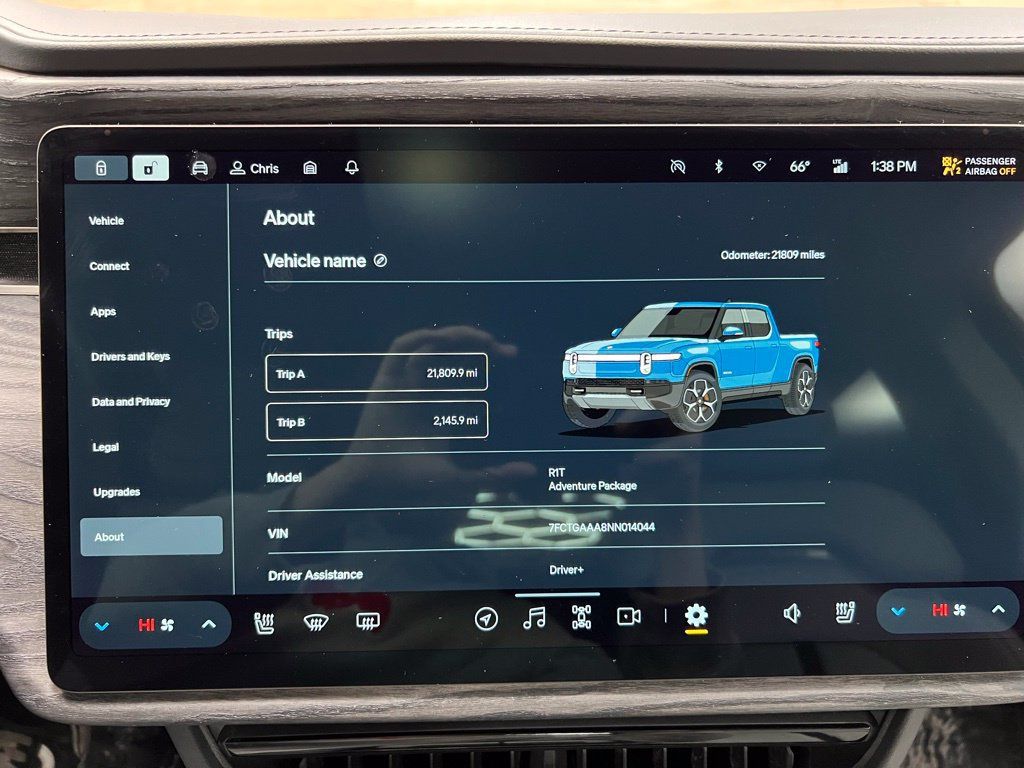 Used 2022 Rivian R1T Adventure AWD/4WD image 32