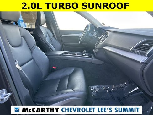 Used 2023 Volvo XC90 B5 Core image 40