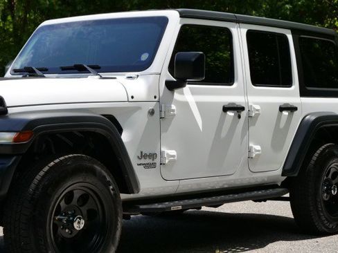 Used 2020 Jeep Wrangler Unlimited Sport S AWD/4WD image 40