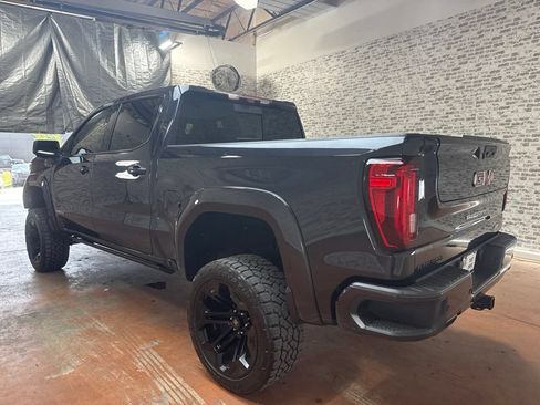 Used 2023 GMC Sierra 1500 AT4 w/ AT4 Premium Package AWD/4WD image 5